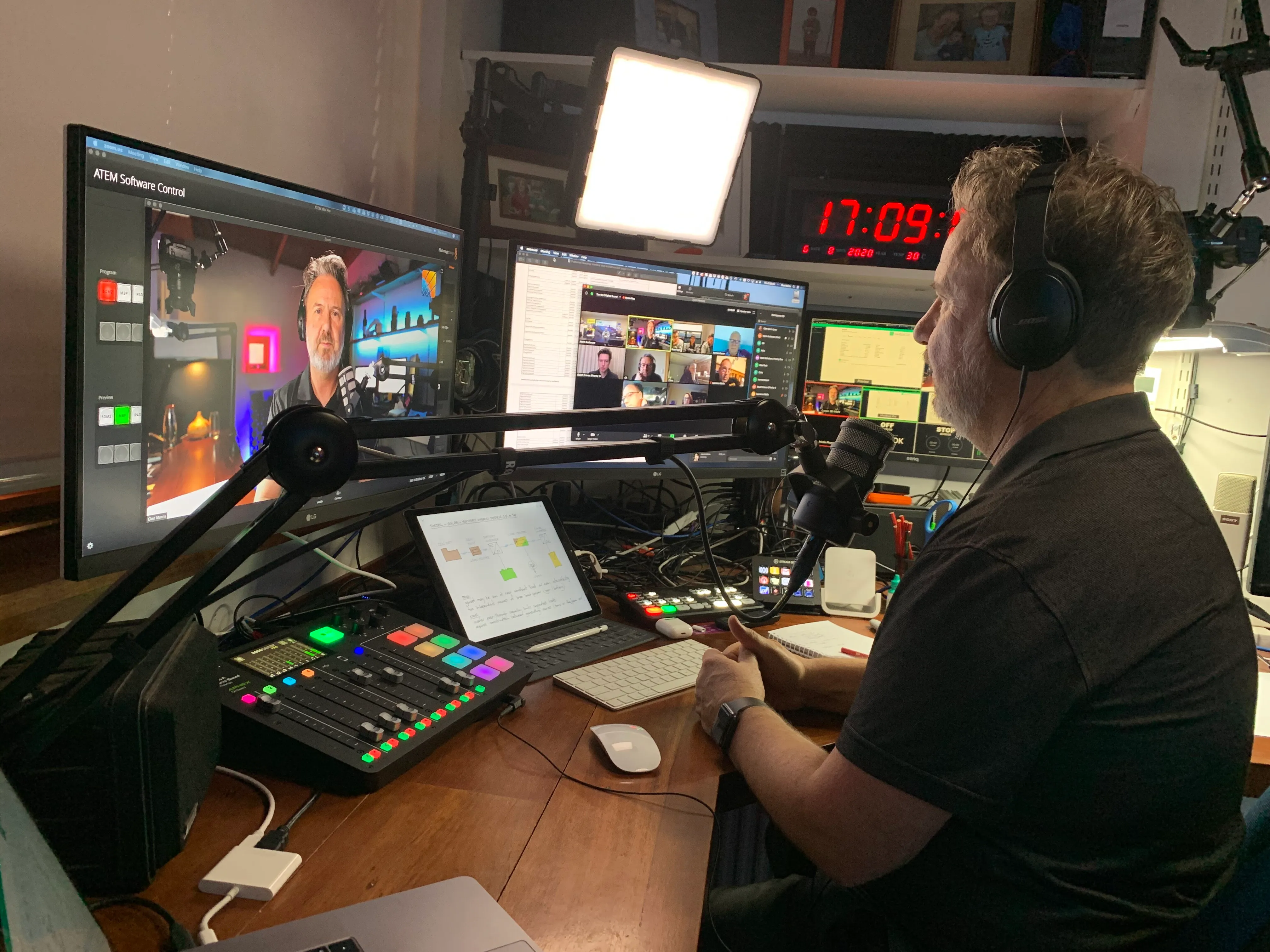 Glen Morris delivering a live online training session from the SolarQuip studio